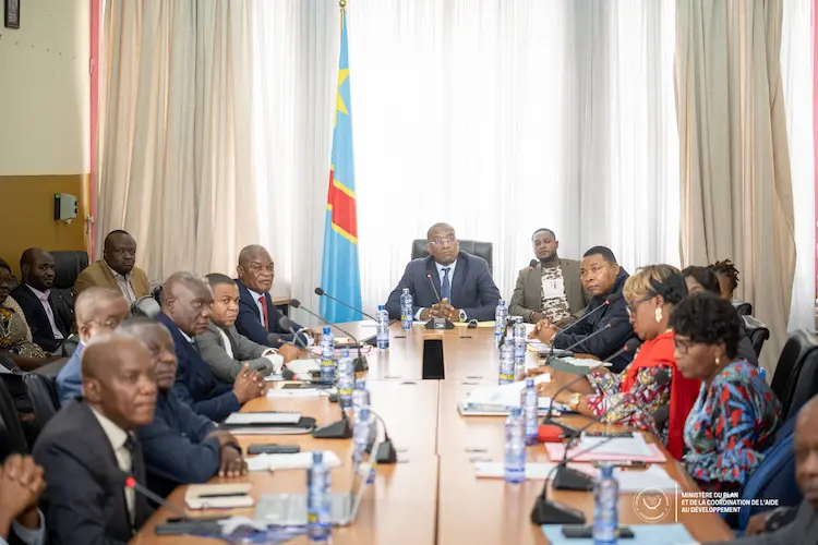 Ministère du Plan et CAD : Guylain Nyembo insiste sur des prévisions…